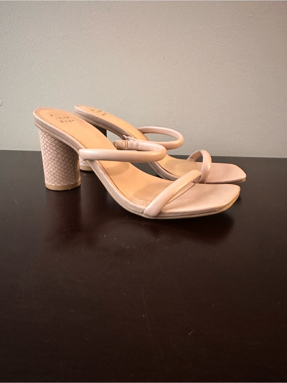 Q2 Blush Strappy Block Heel Sandals